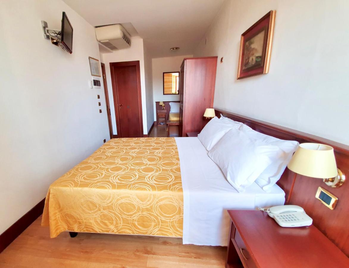 Hotel Aurora Verona Dış mekan fotoğraf